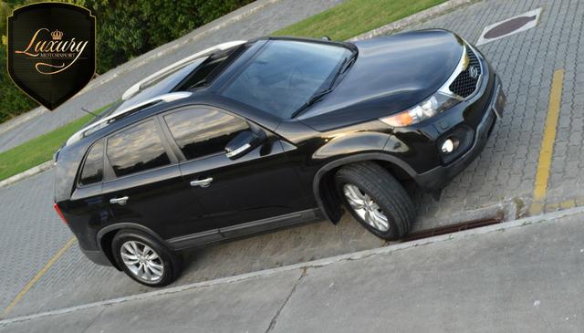 Kia Sorento EX2 Preta + Teto Solar & Couro - Foto 7