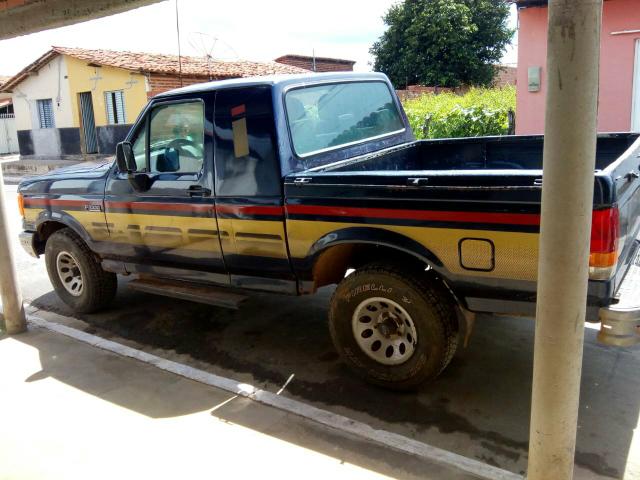 F1000 cabine estendida motor MWM em dias - Foto 2