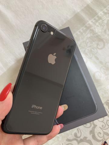 IPhone 8 64 GB