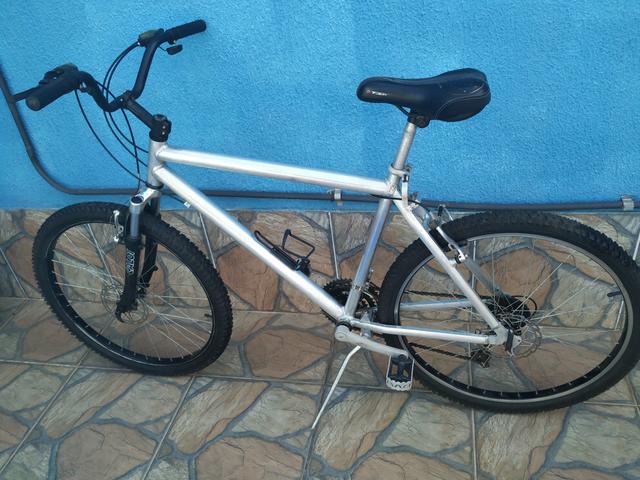 Bicicleta de alumínio 21 velocidade