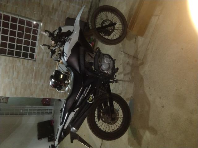 Vendo essa linda Bros 160 completa