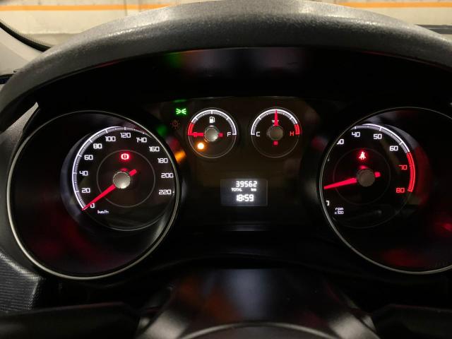 Fiat Punto attractive 1.4 2013 - Foto 7