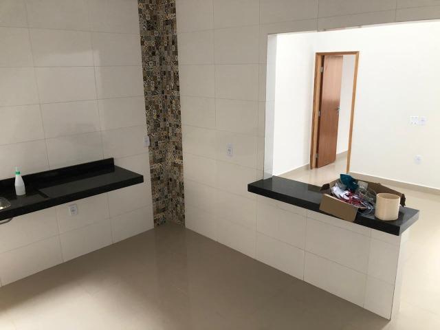 Casa nova 2 suites 2 vagas otima localização ac financiamento - Foto 2