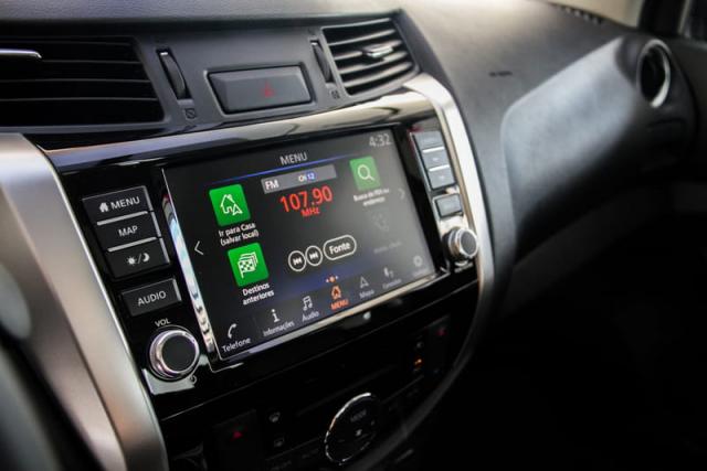 NISSAN FRONTIER 2.3 LE AT 4X4 - Foto 8