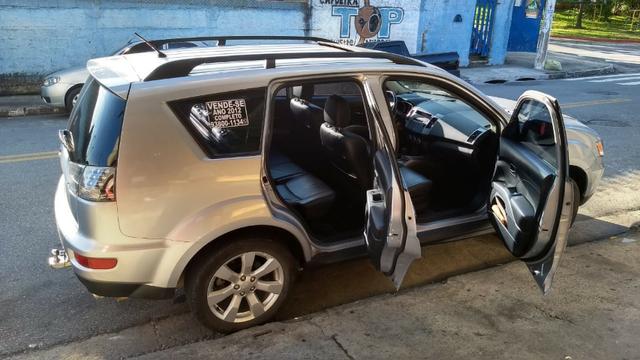 Mistsubhi Outlander 2.0 - Mivec - Completo - Aceito troca carro menor valor - Foto 2