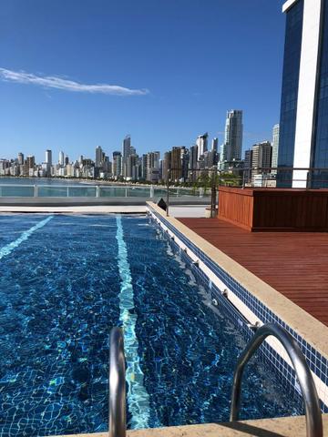 Kitinete 1210 até dezembro Balneário Camboriú c academia e piscina no prédio