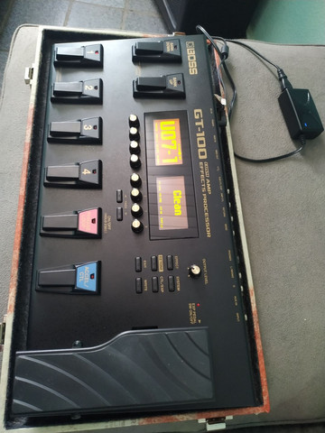 Pedaleira Boss GT100 com case - Foto 2