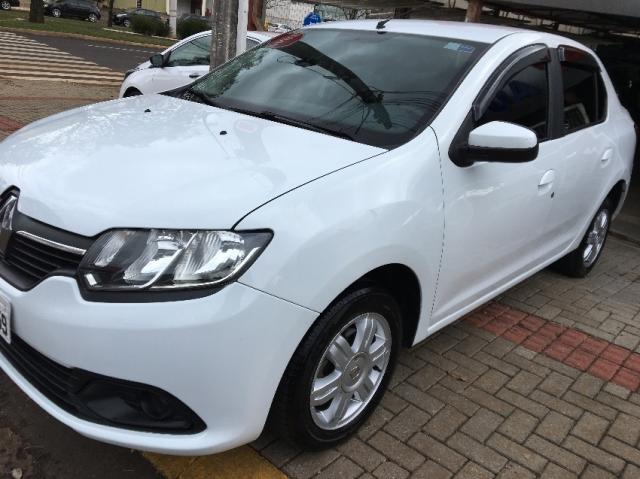 Renault Logan 1.6 Expression Manual 4P - Foto 2