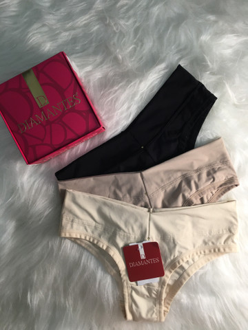 Calcinhas diamantes lingerie