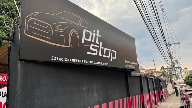 Ponto estacionamento e lava jato