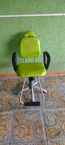Cadeira barbearia infantil  +34 anúncios na OLX Brasil