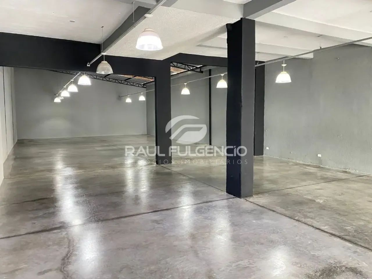Barracão para Locação na Avenida Saul Elkind, Zona Norte