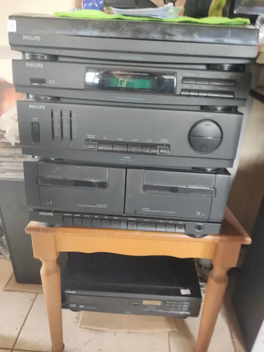 Aparelho de som PHILIPS 4 em 1 raríssimo