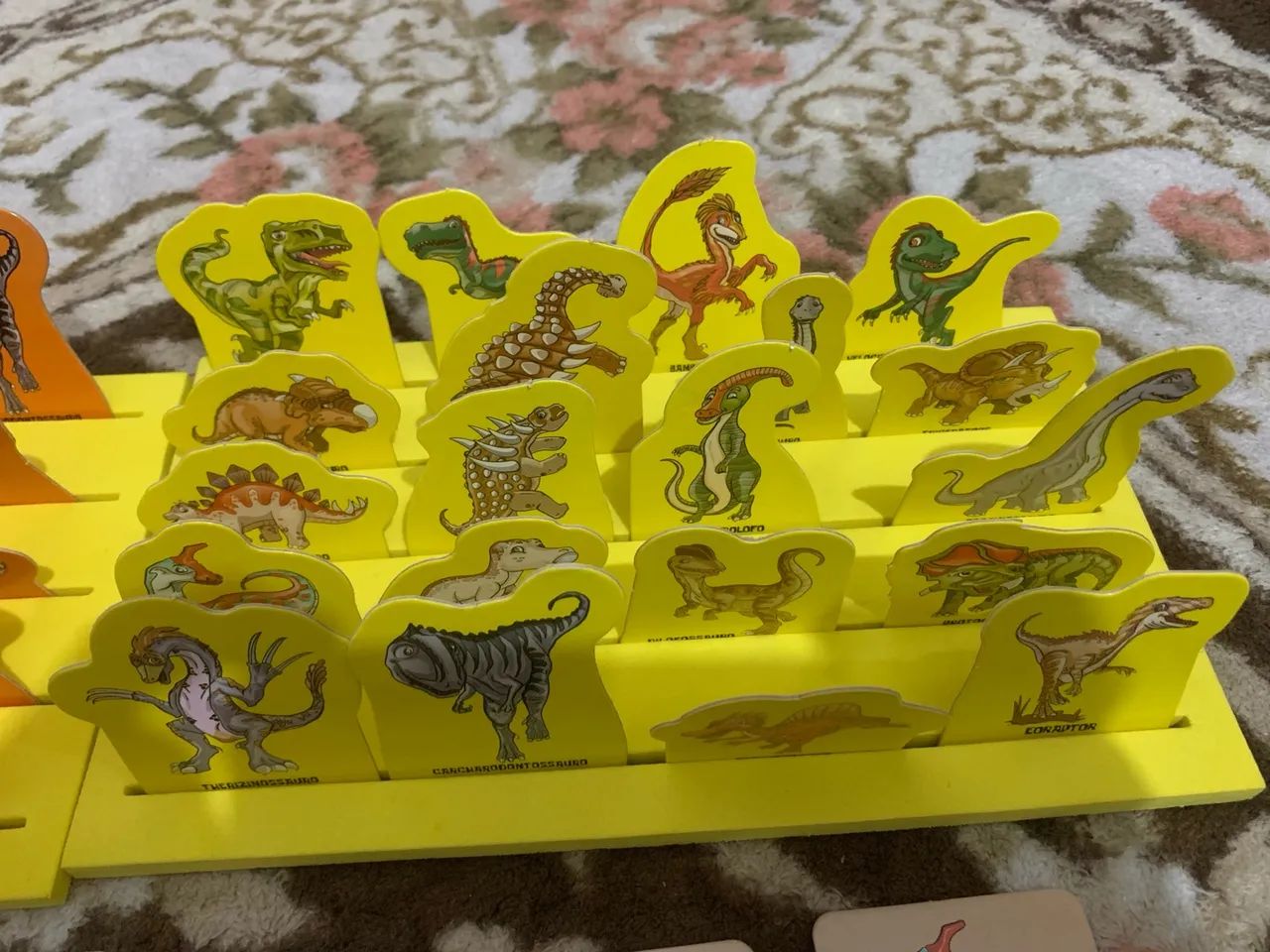 Jogo Quem é Você, Dino Tabuleiro - Foto 2