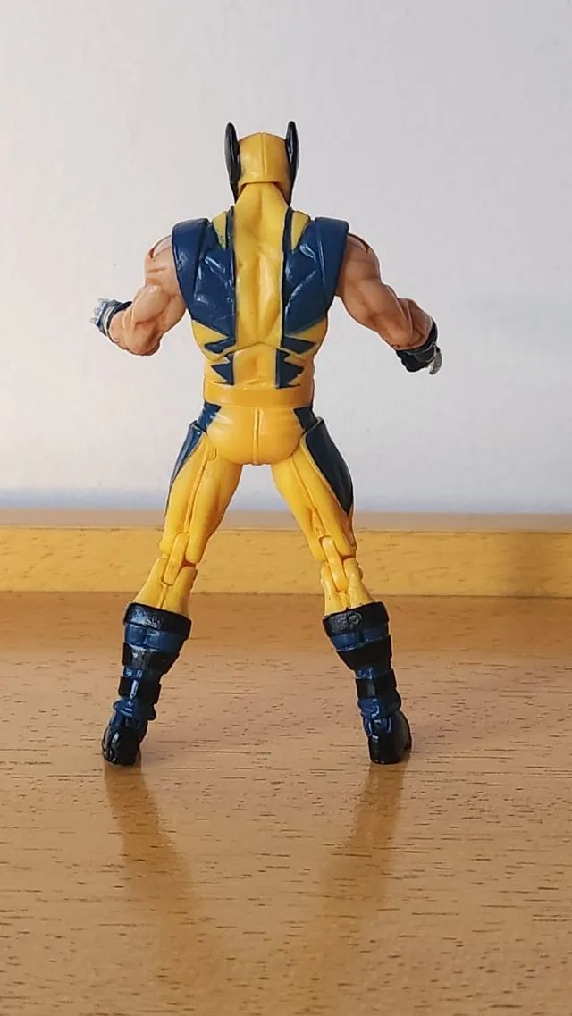 Wolverine (X-men) - Marvel Universe Hasbro - 11cm - Foto 2