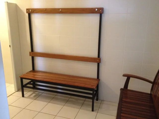 Bancos para vestiários com cabideiro-assento simples - Foto 5