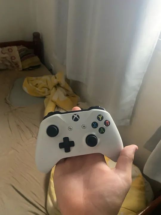 Xbox one S 1TB seminovo  - Foto 4