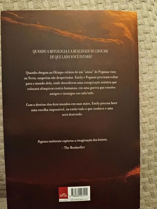 Livro Pegasus e os Novos Olímpicos - Série Olimpo em Guerra - Foto 2