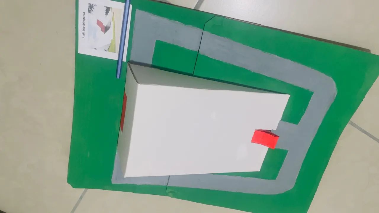 Maquete vulcão e Óscar Niemeyer - Foto 3