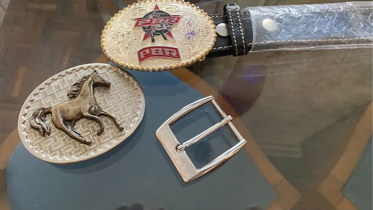 Cinto couro com 3 fivelas country - Foto 3