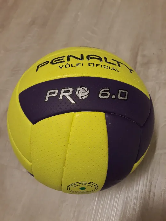 Bola para jogar Volei Penalty 6.0 PRO
