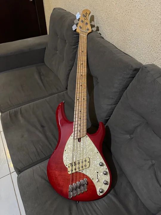 Baixo s martin flanned 5 Cordas Vermelho ferragens hipshot 