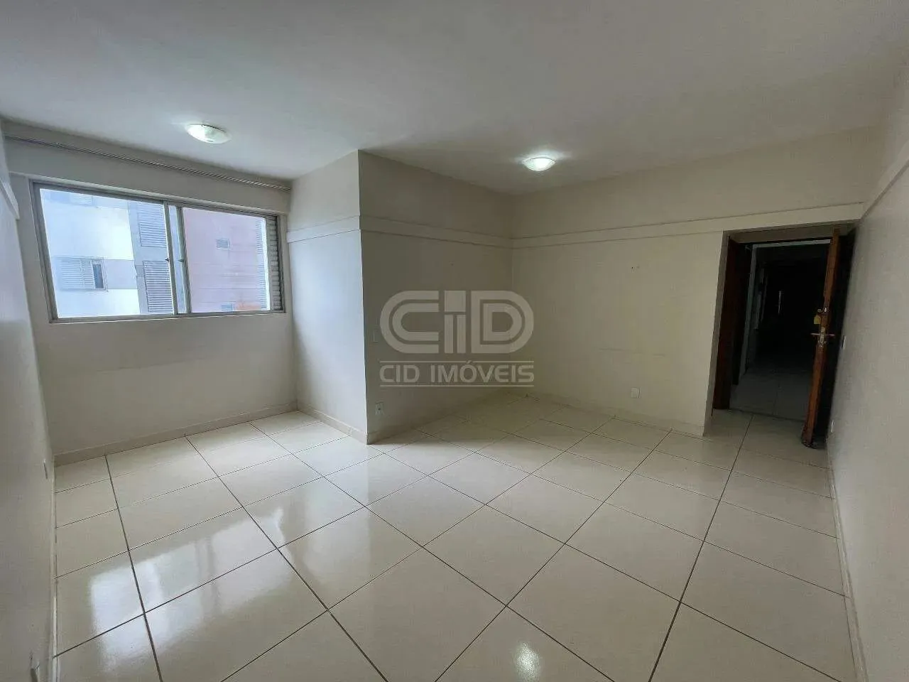 Apartamento com 3 Quartos sendo uma suíte no Edifício Constance.