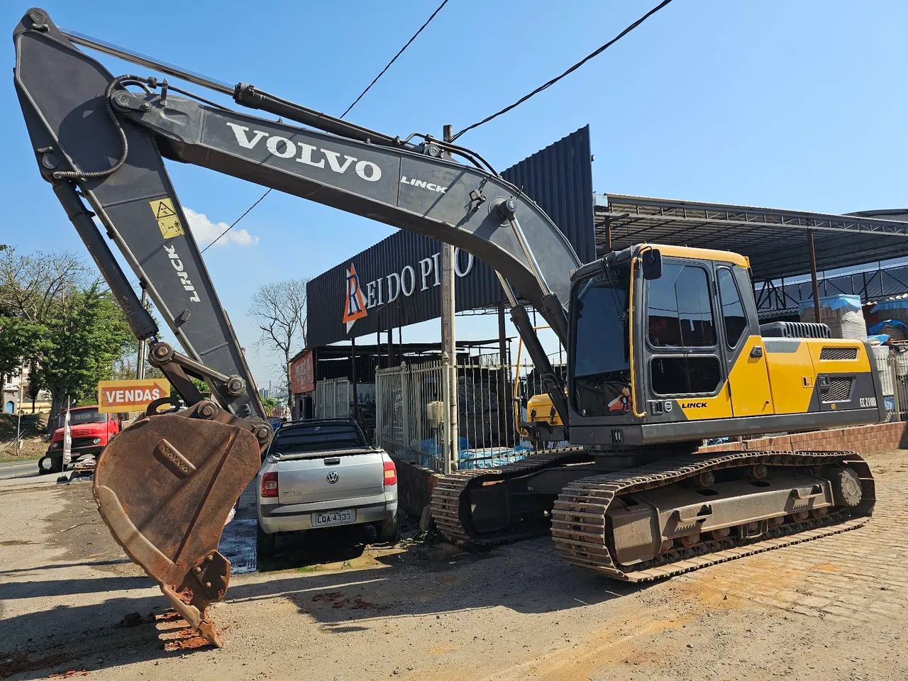 escavadeira volvo ec210d ec220 r220  ano 2020  - Foto 3