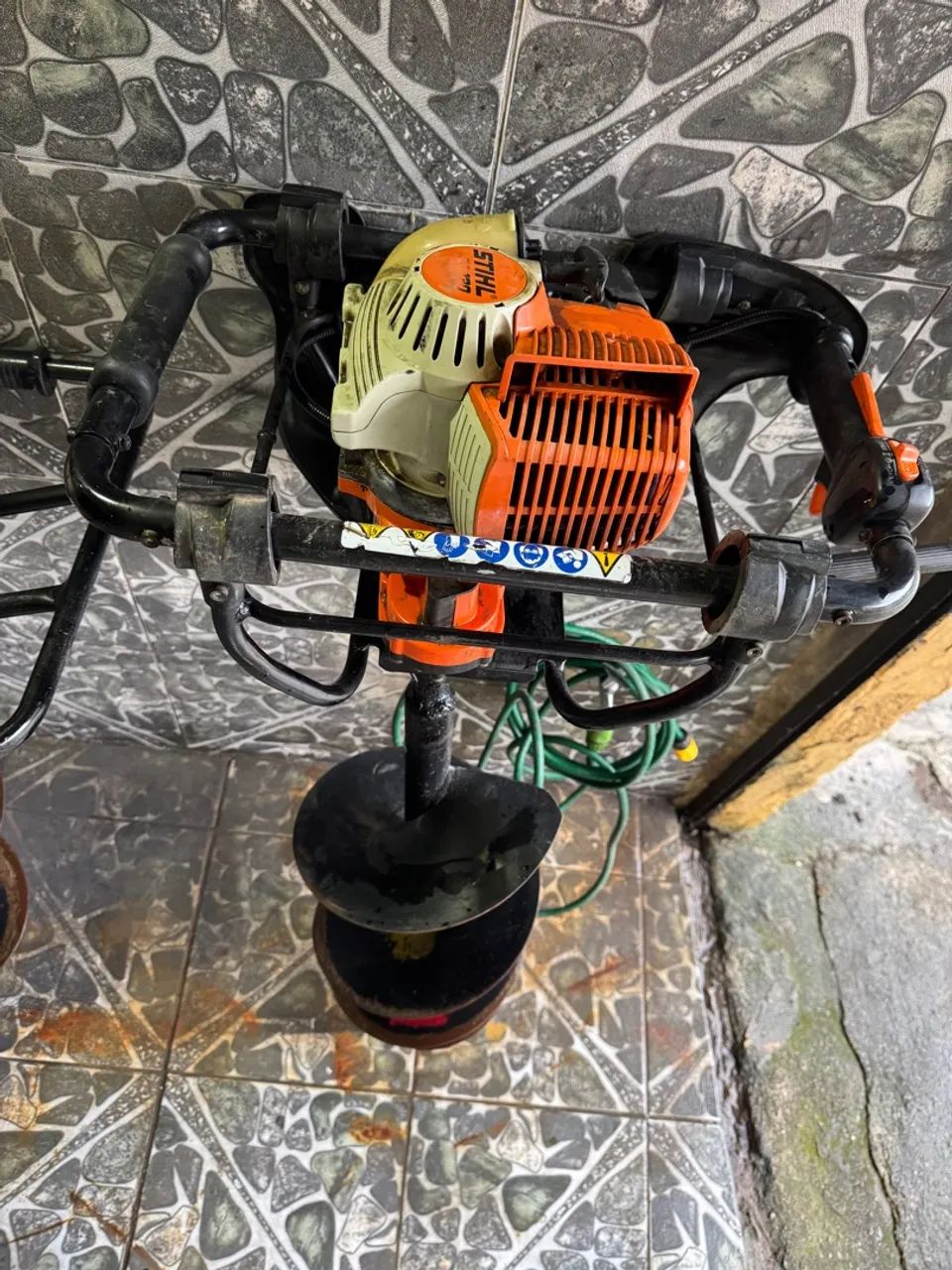 Perfuradora de soo Stihl com broca de 30cm (diâmetro) - Foto 4