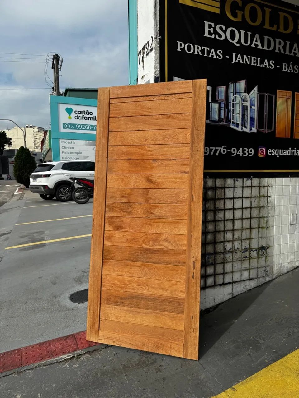 Porta de madeira maciça Angelim Pedra - Queima de Estoque!