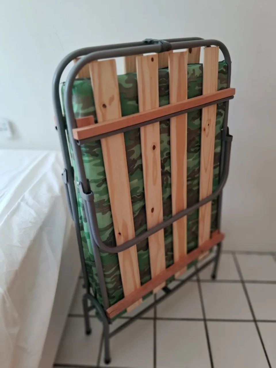 Cama de Campanha Dobravel com Colchão NOVA