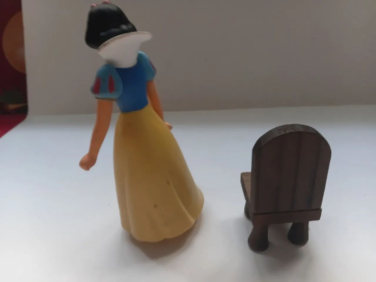 Boneca branca de neve com cadeirinha - Foto 4