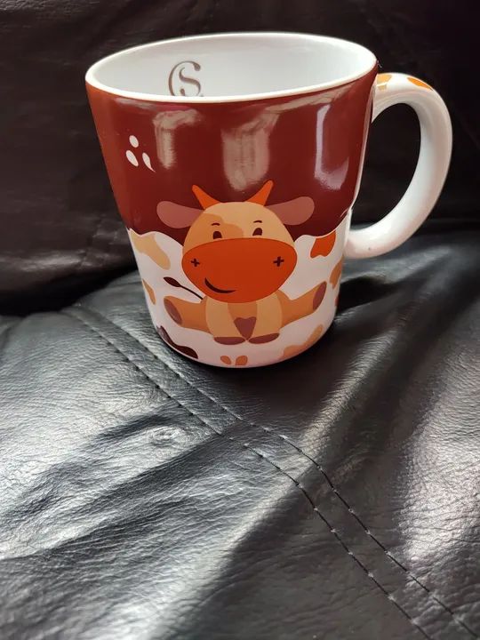 Caneca de cerâmica personagem Cacau Show