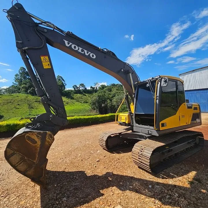 Trator Volvo - Excelente estado