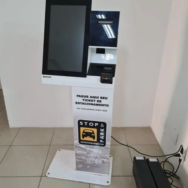 "Toten de autoatendimento/pagamento para Estacionamento Marca Schalter "