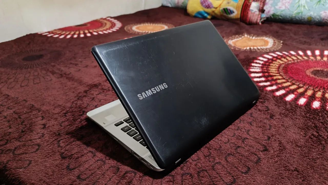 Notebook Samsung bateria dura mais de 2h RAM 4GB HD 500 GB  - Foto 2