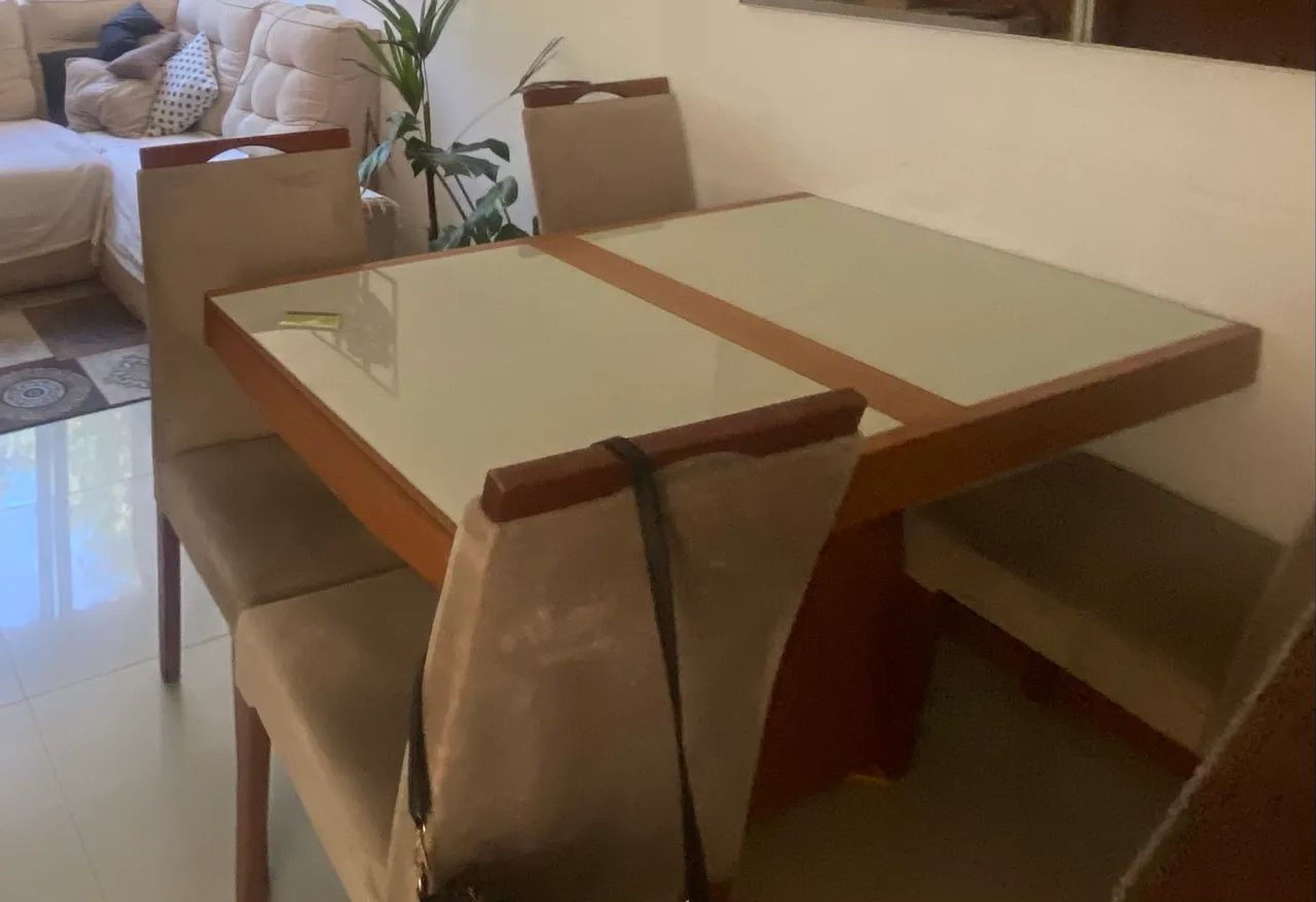Dining table 64288873951873120