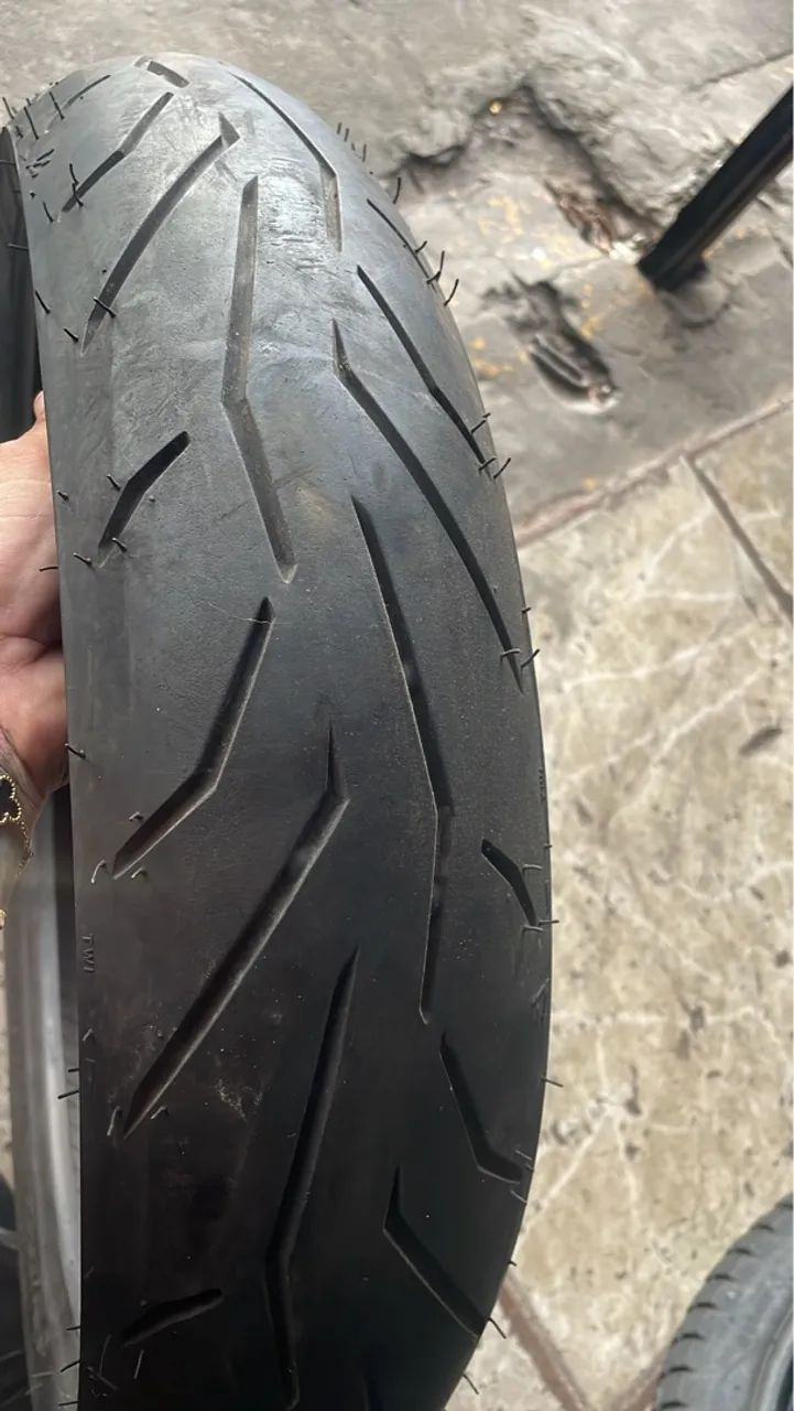 Pneu de Moto 110/70/17 Pirelli - Foto 4