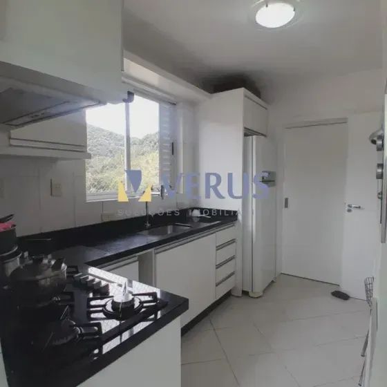 Apartamento com 01 Suíte + 01 Dormitório no Bairro Centro
