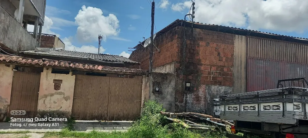 Casa mais Galpão A Venda Perto do Av.Durval Gos Monteiro(Aeroclube)20X32