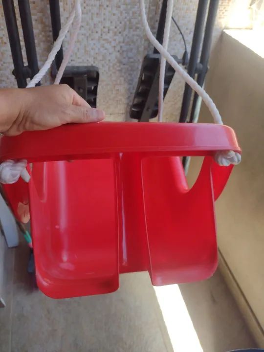 Balanço infantil vermelho - Foto 4