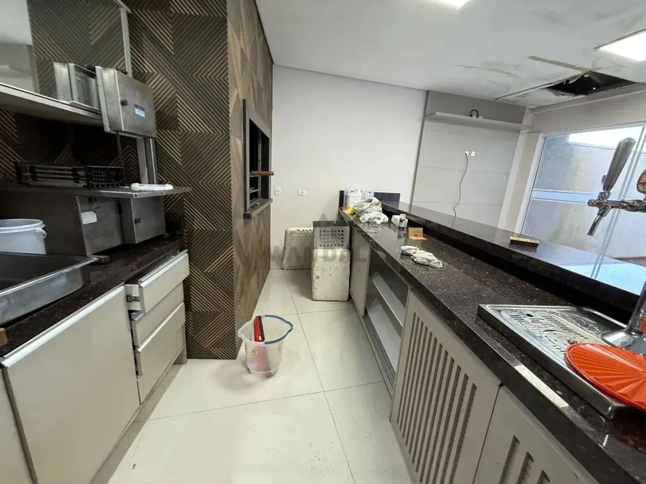Sala Comercial à Venda em São José dos Pinhais - Foto 4