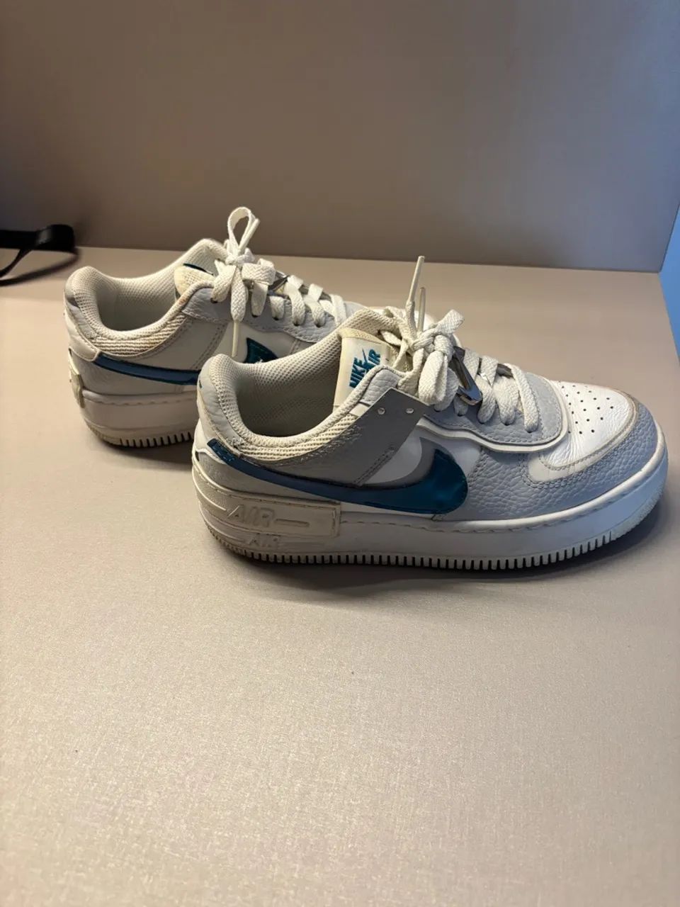 Nike Air Force 1 Shadow - Branco e Azul - Foto 4