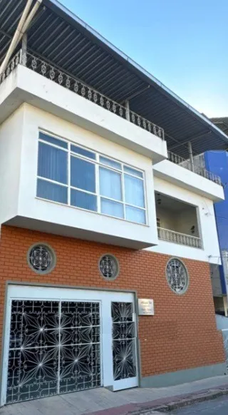 Casa comercial no bairro Gilberto Machado em Cachoeiro de Itapemirim - ES