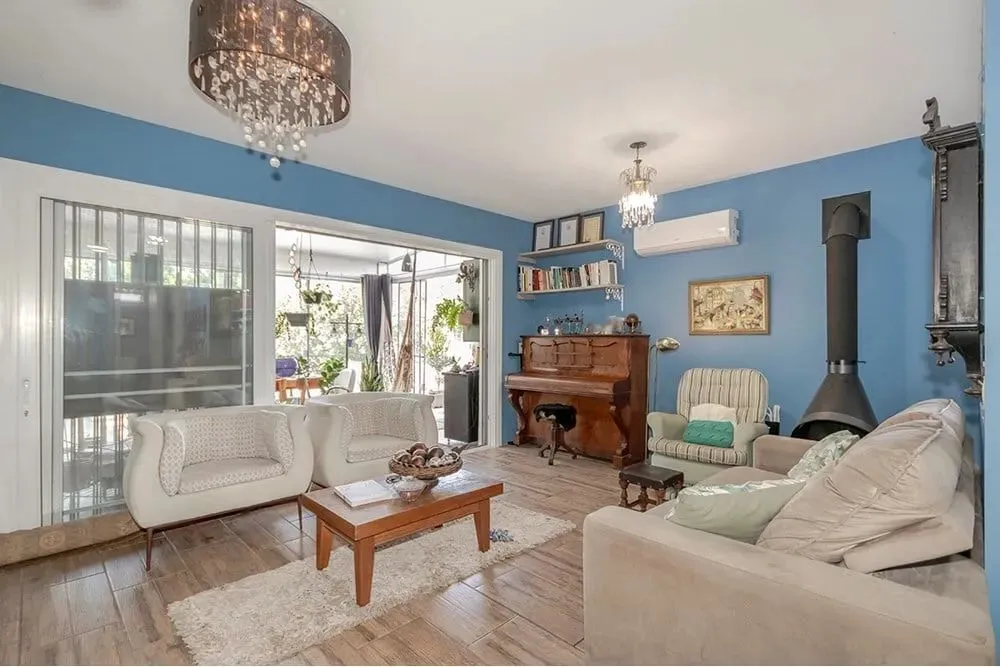 Casa com 3 Dormitorio(s) localizado(a) no bairro Lomba do Pinheiro em Porto Alegre / Ref.: