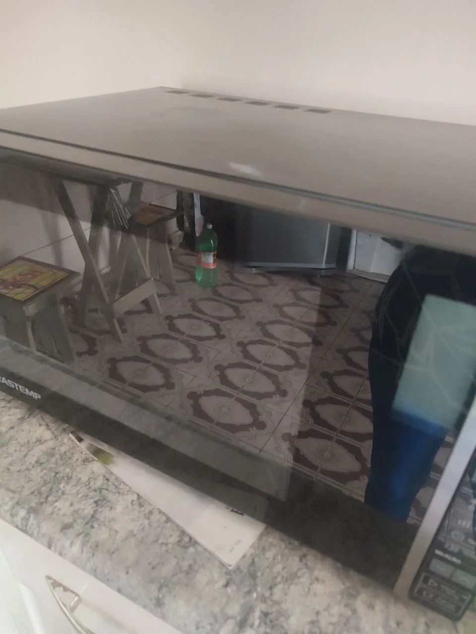Microondas semi novo