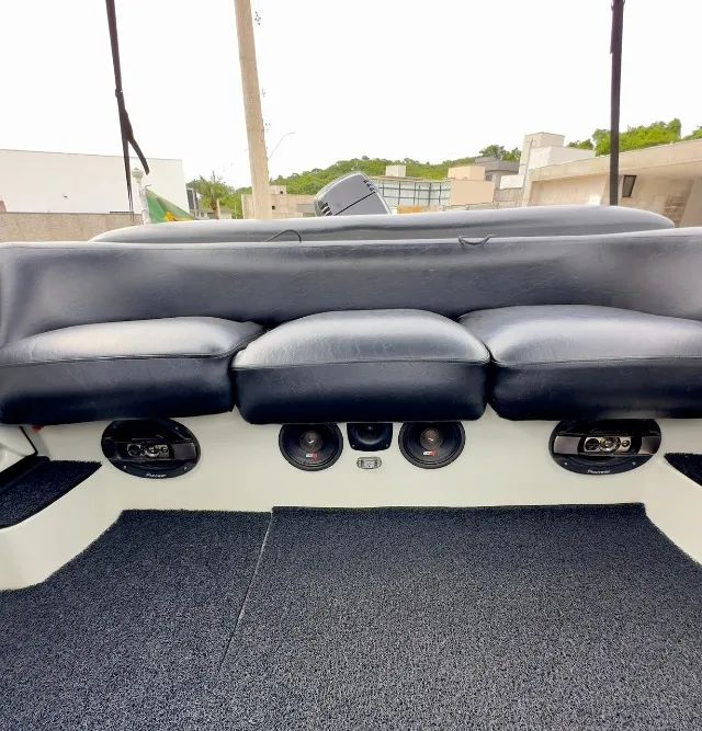 Lancha Ventura Confort 21 pés, motor Mercury 200hp V6 - Foto 8