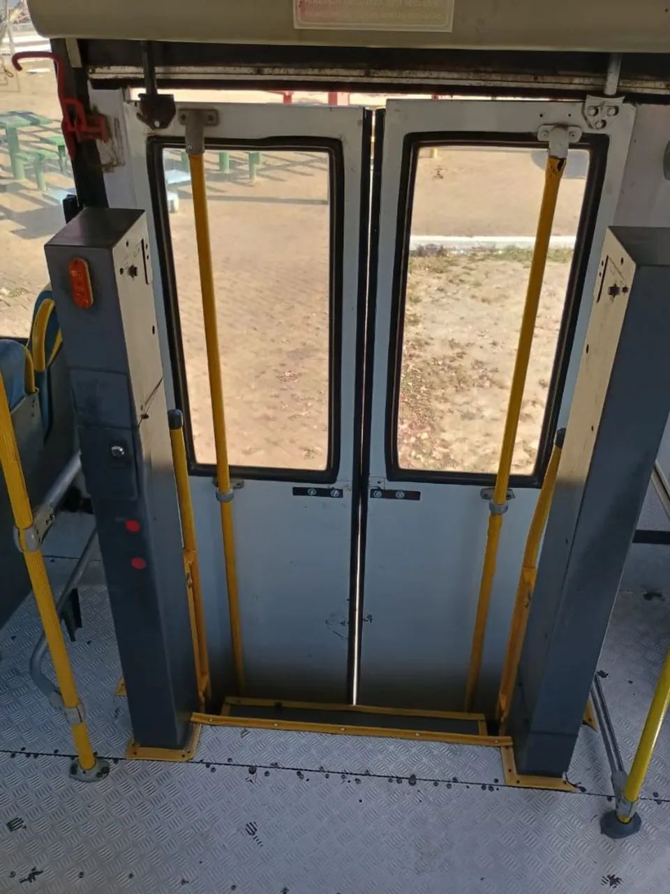 Vendo ônibus urbano Categoria ESCOLAR ! 2013  - Foto 8