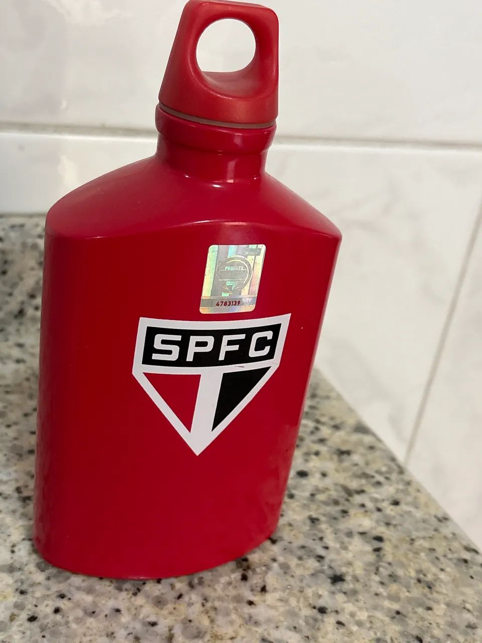 garrafa/squeeze térmico licenciado SPFC (dona era uma mulher)