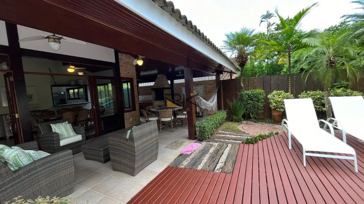 CASA EM CONDOMINIO COM 4 DORMITÓRIOS SENDO 3 SUÍTES,3 VAGAS DE GARAGEM,VARANDA GOURMET COM - Foto 4